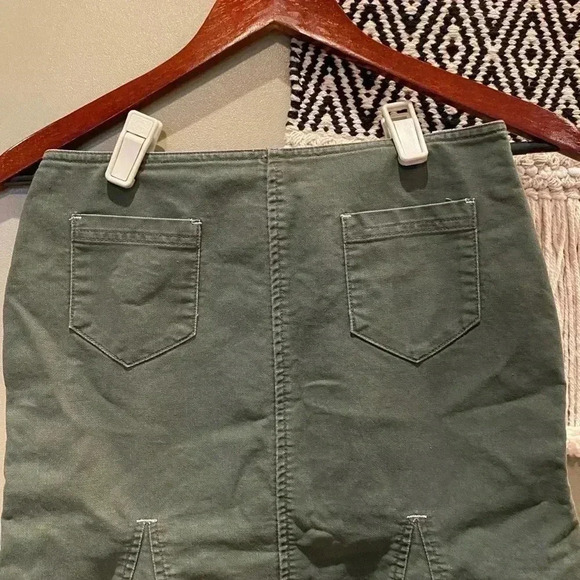 Y2K 90s BDG OLIVE GREEN OINK STITCH FLARE SKIRT - Picture 4 of 7